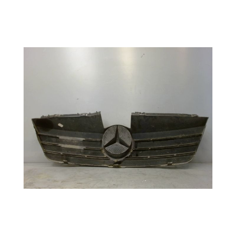 CALANDRE MERCEDES VANEO