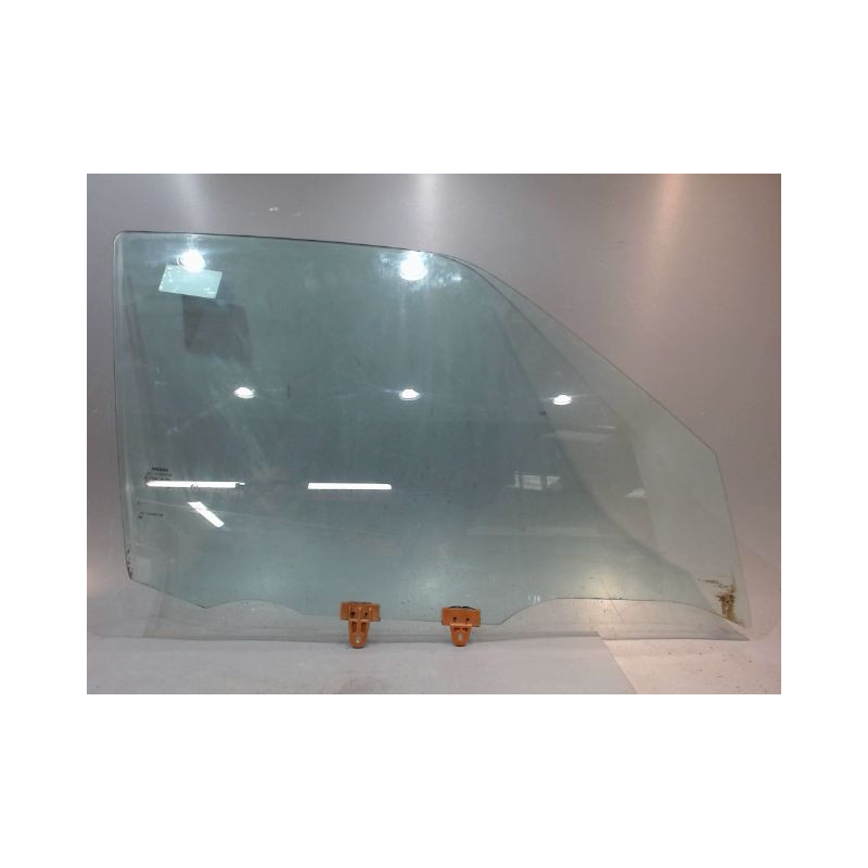 GLACE PORTE AVD NISSAN JUKE