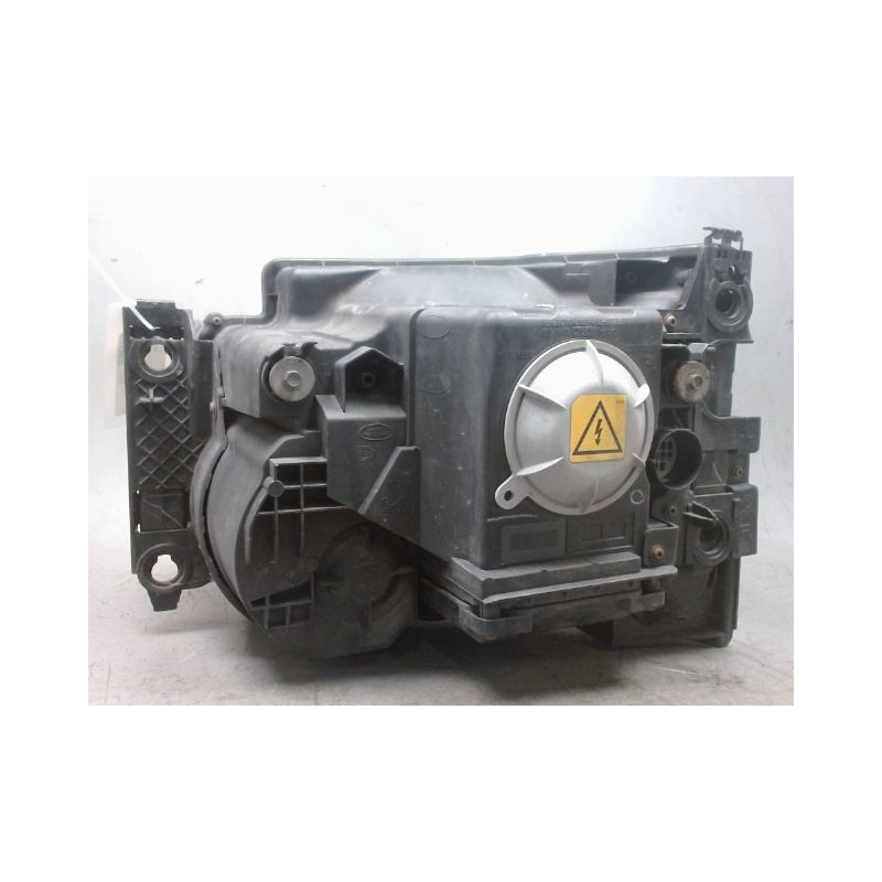 PHARE DROIT LAND ROVER DISCOVERY 2004-
