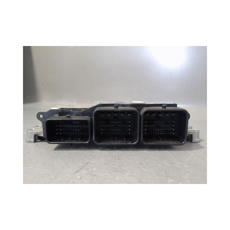 CALCULATEUR MOTEUR FORD ECOSPORT