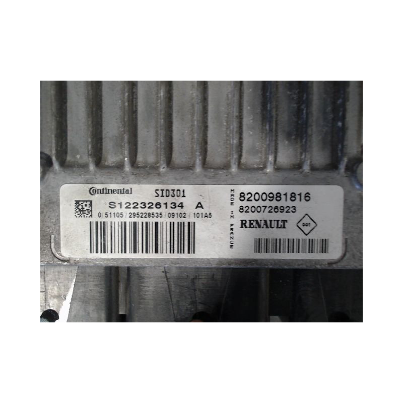 CALCULATEUR MOTEUR RENAULT LAGUNA