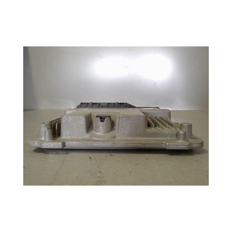 CALCULATEUR MOTEUR PEUGEOT 207