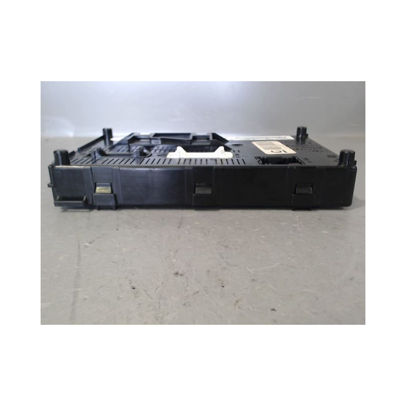 BOITIER GESTION HABITACLE RENAULT CLIO
