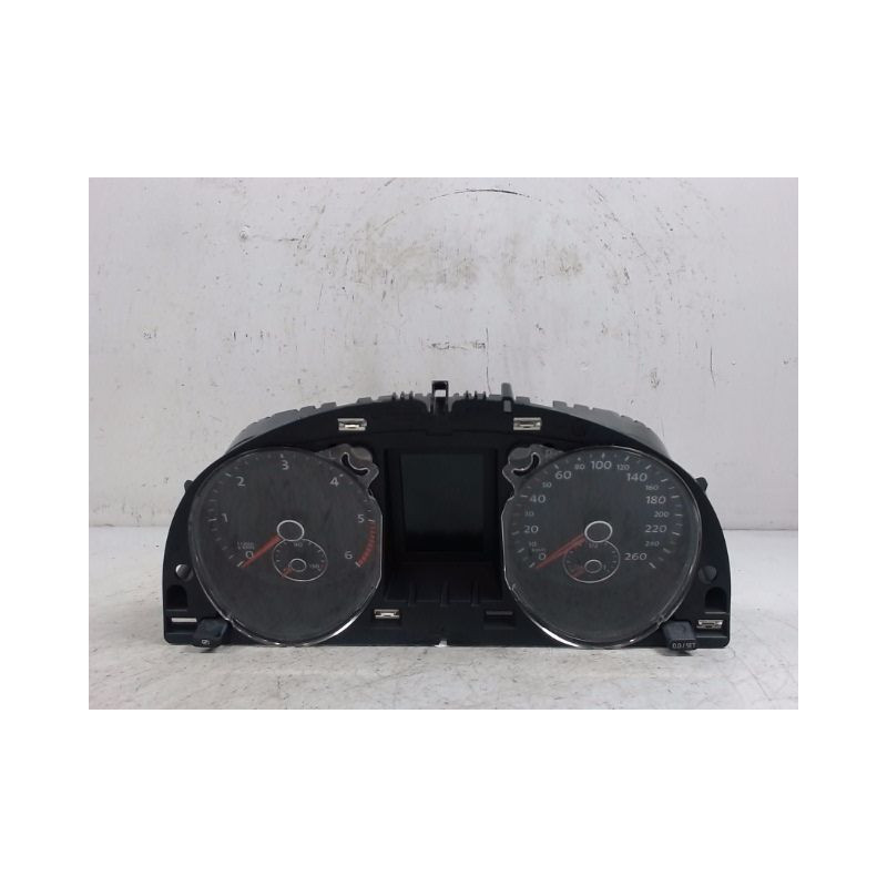 BLOC COMPTEURS VOLKSWAGEN PASSAT 2010-