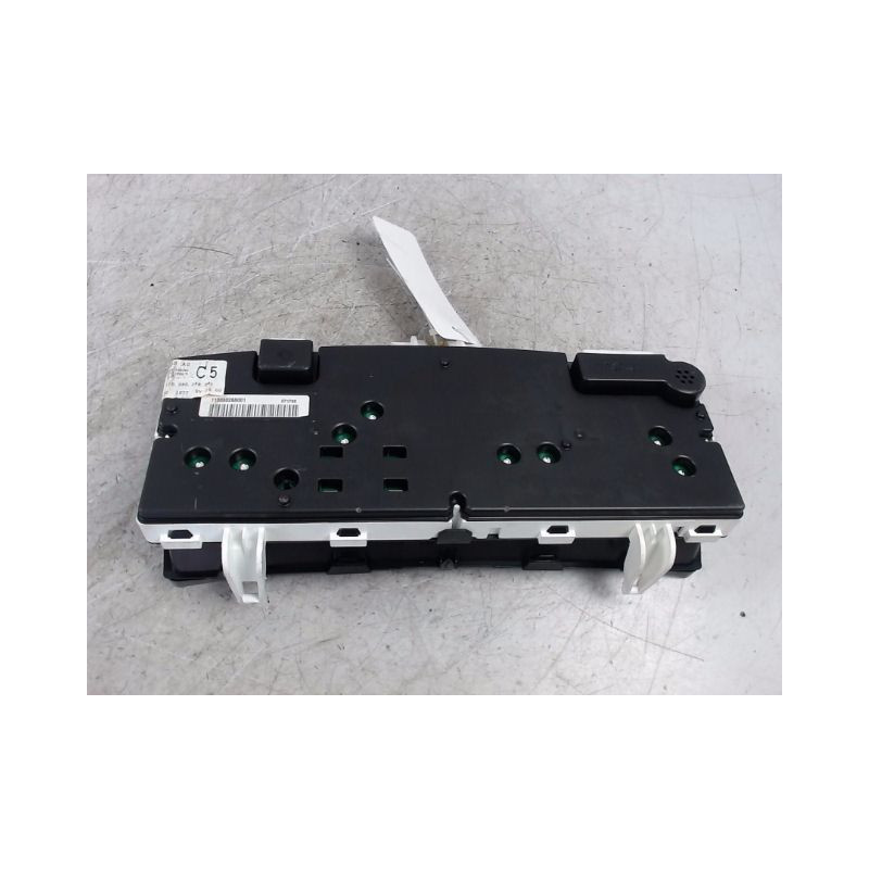 BLOC COMPTEURS TOYOTA COROLLA 2004-