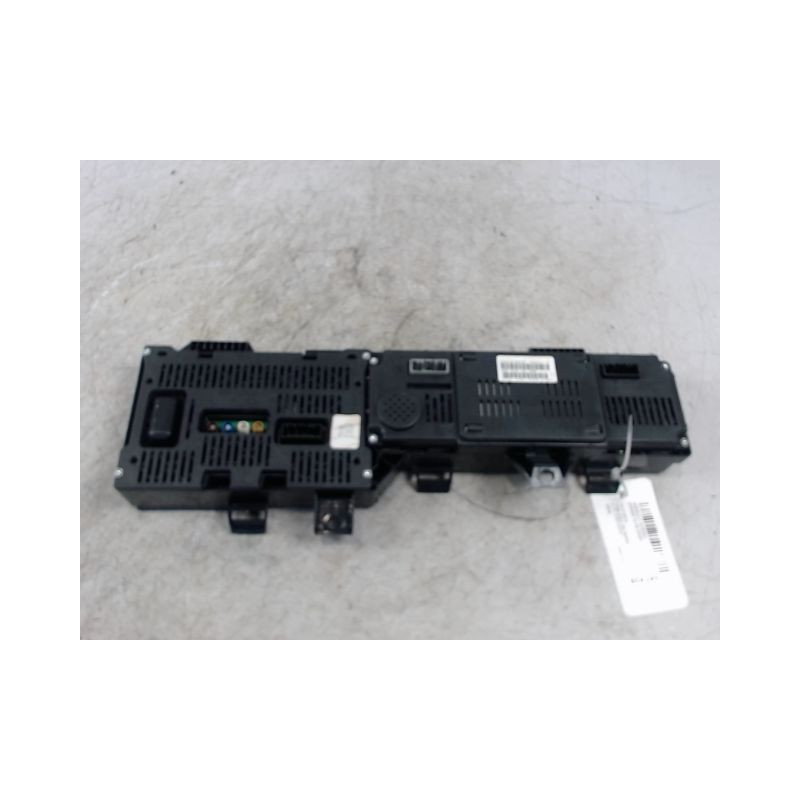 BLOC COMPTEURS RENAULT SCENIC III 2009-