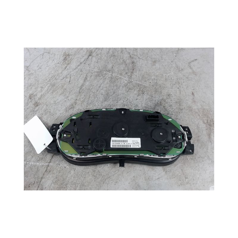 BLOC COMPTEURS DACIA DUSTER 2010-
