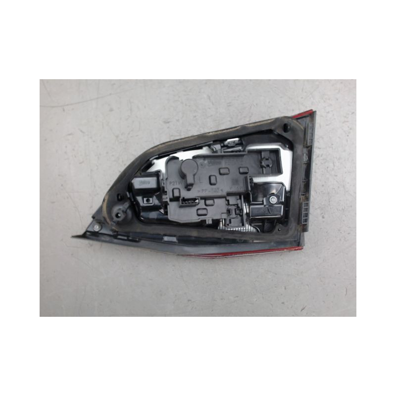 FEU ARRIERE INTERIEUR GAUCHE VAUXHALL ASTRA