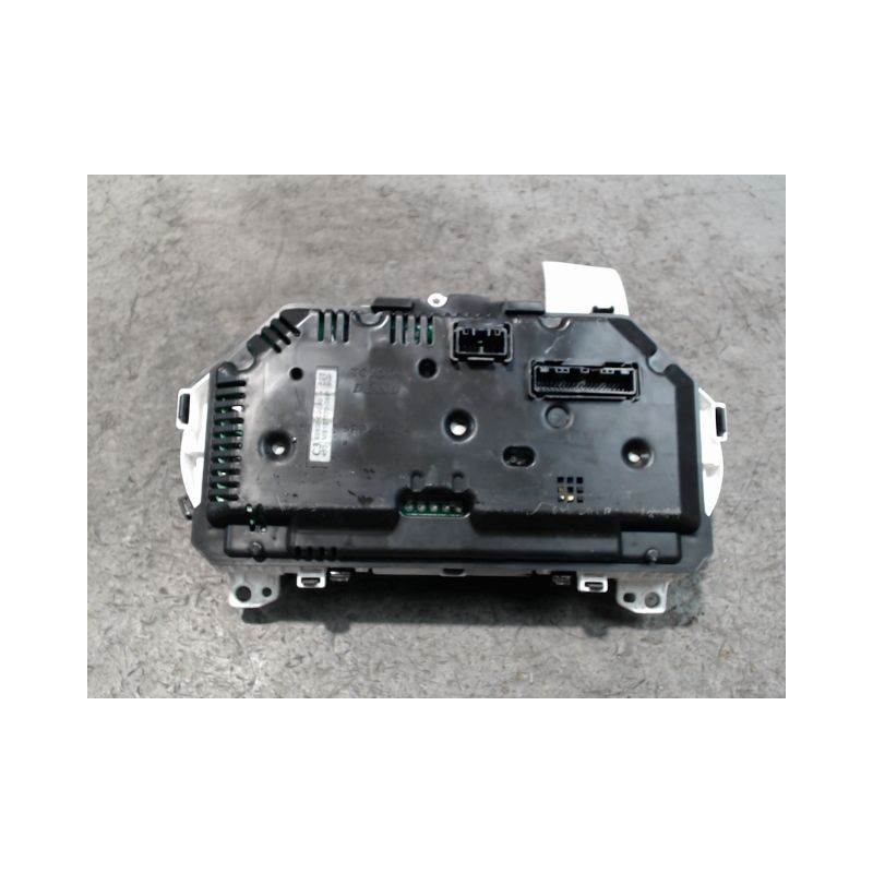 BLOC COMPTEURS TOYOTA YARIS II 2010-