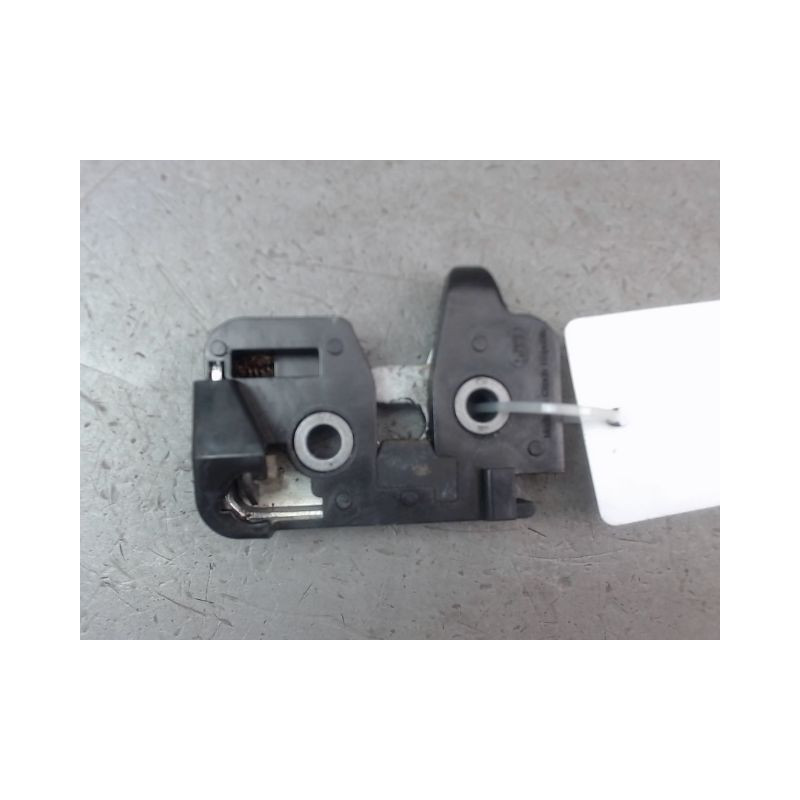SERRURE HAYON  FORD FIESTA V Phase 2 2005-2008