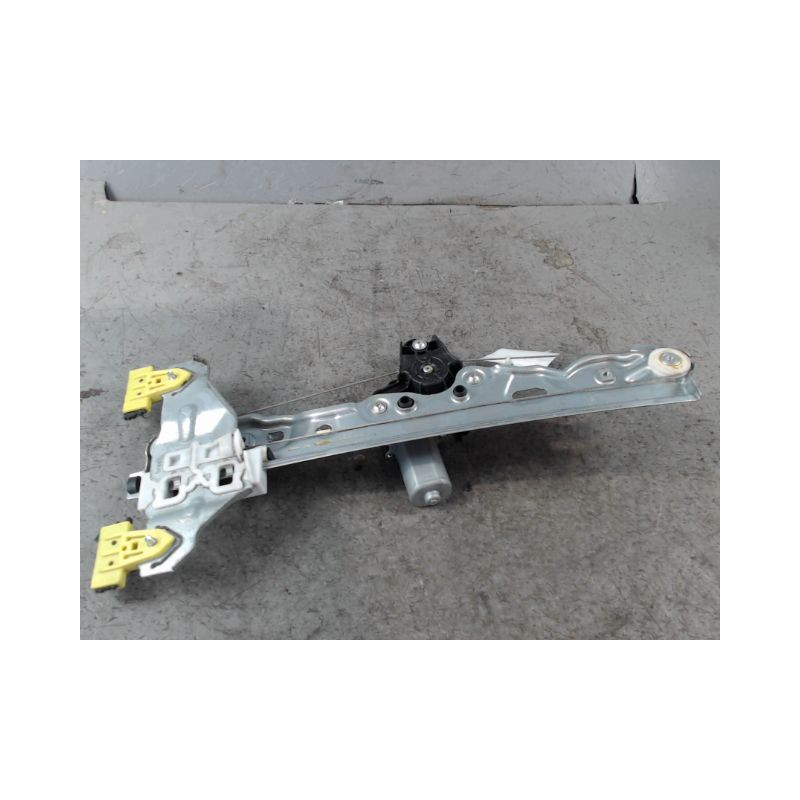 MECANISME+MOTEUR LEVE-GLACE ARRIERE DROIT NISSAN PULSAR