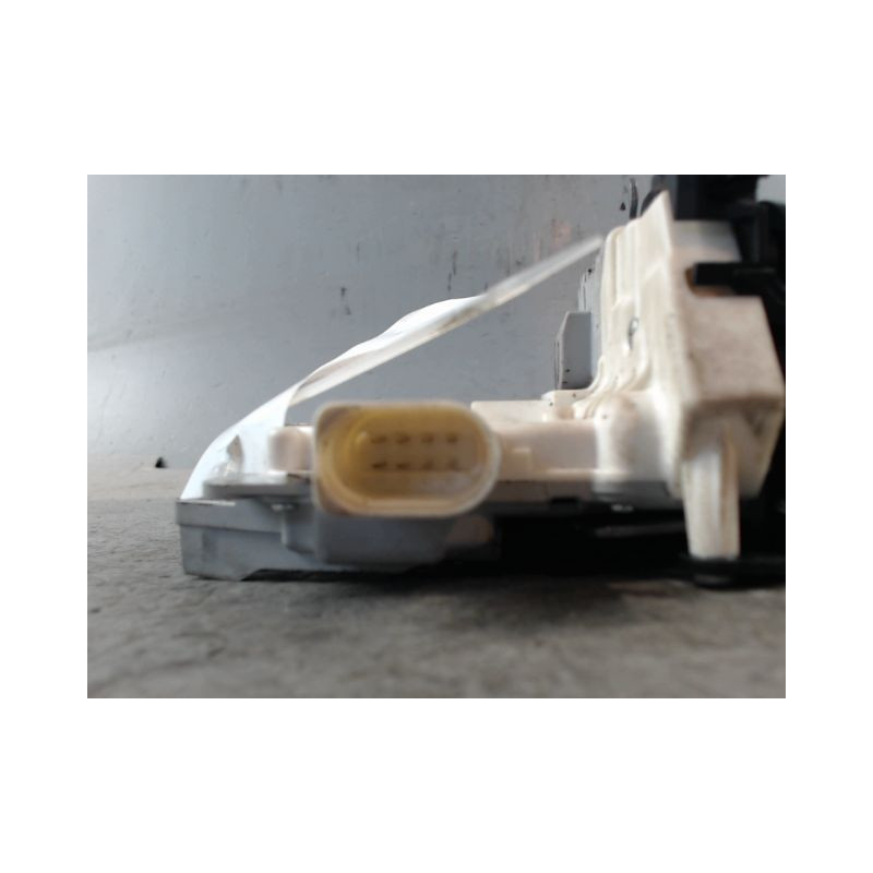 SYSTEME CONDAMNATION ARRIERE GAUCHE SEAT LEON 2005-