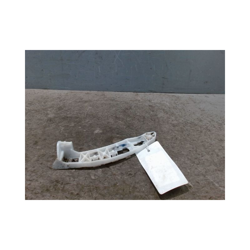 SUPPORT PARE-CHOC ARD PEUGEOT 208
