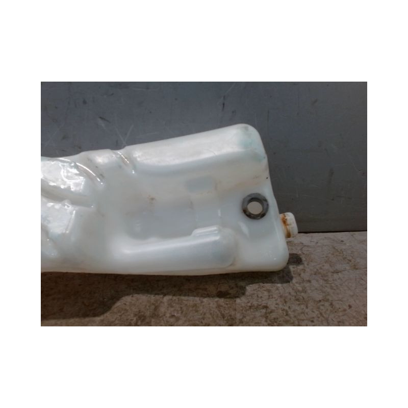 RESERVOIR LAVE-GLACE AVANT RENAULT CLIO III 2010-