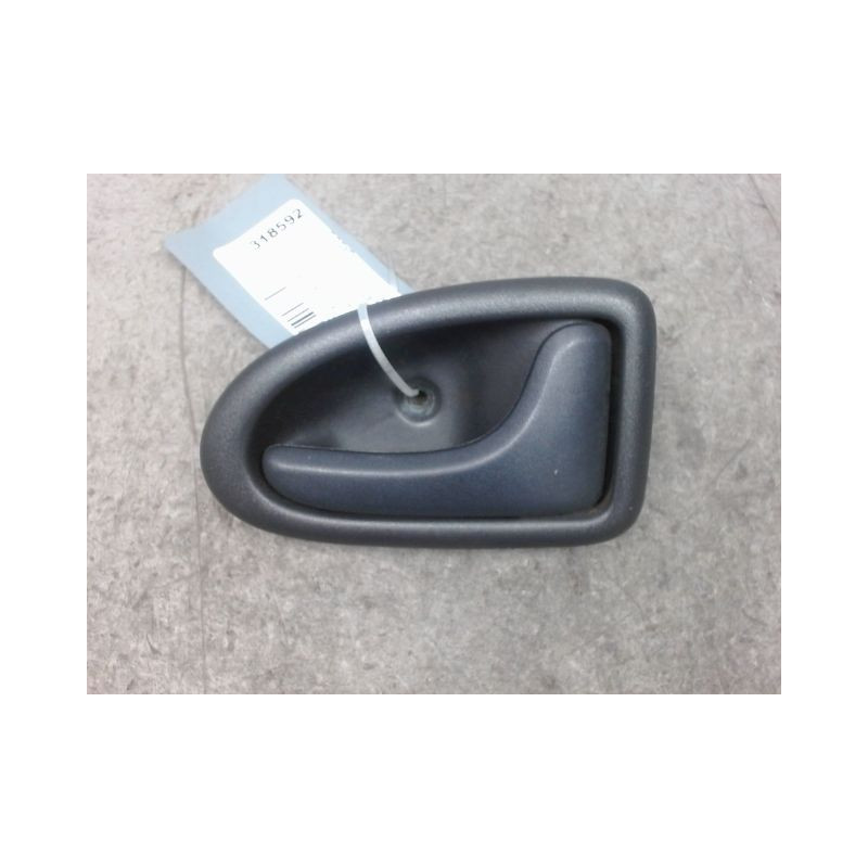 POIGNEE INTERIEURE PORTE AVANT DROIT RENAULT CLIO II PH.1 98-2001