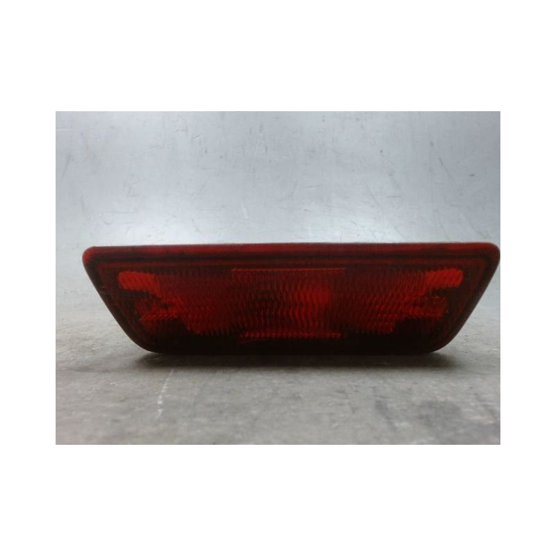 FEU BROUILLARD CENTRAL ARRIERE NISSAN JUKE
