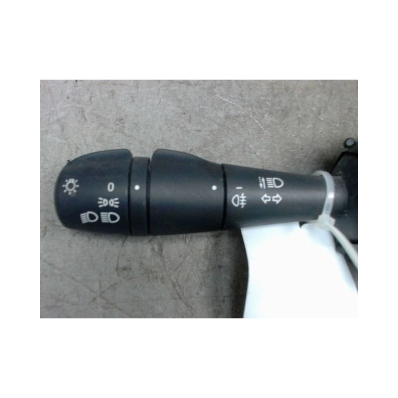 COMMANDE CLIGNOTANT RENAULT CAPTUR