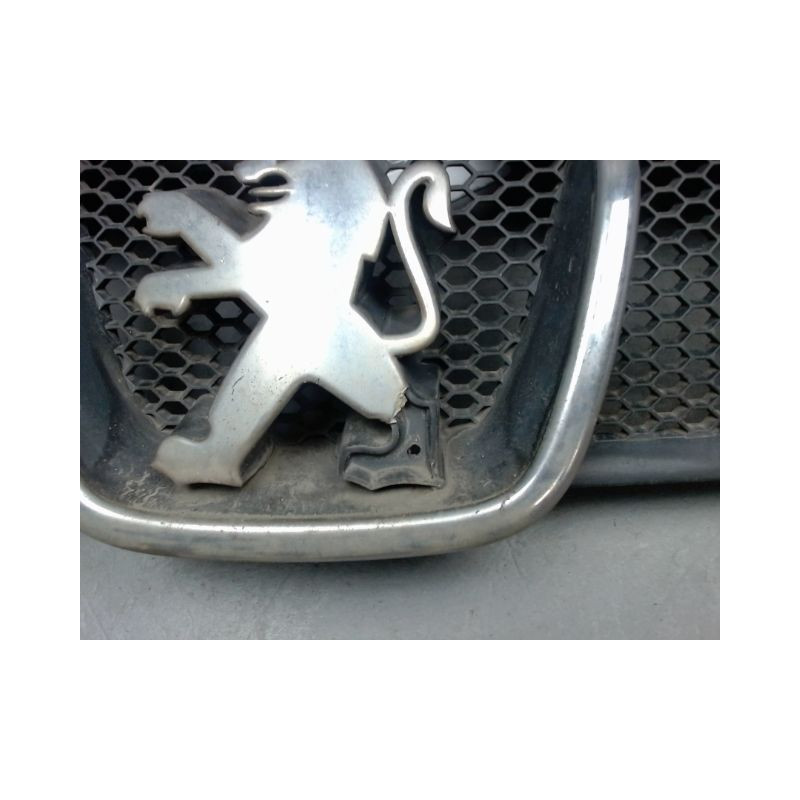 CALANDRE PEUGEOT 406 99-04