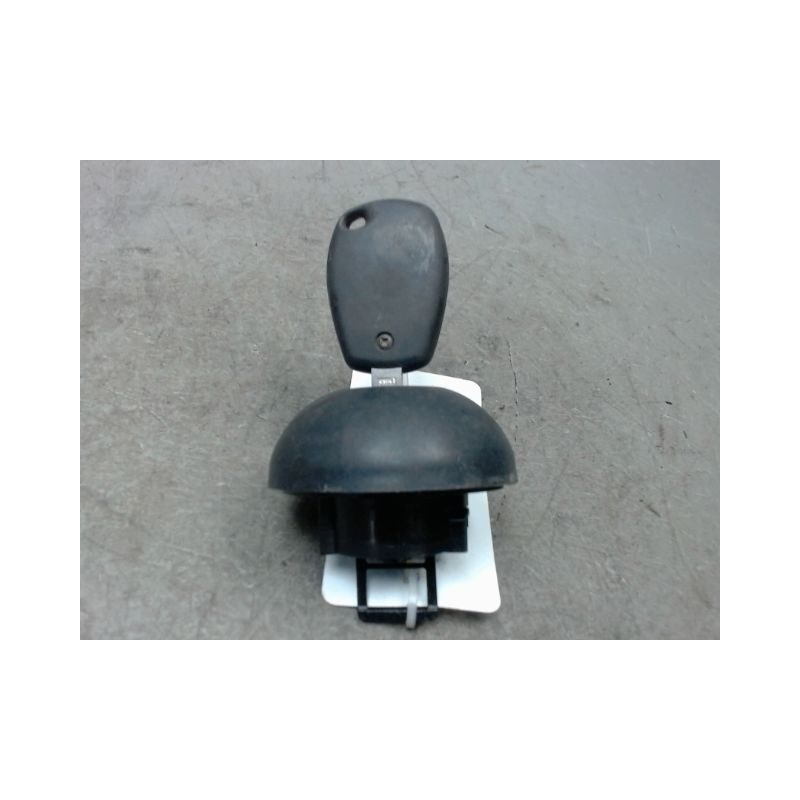 BOUCHON RESERVOIR A CARBURANT DACIA DUSTER 2010-