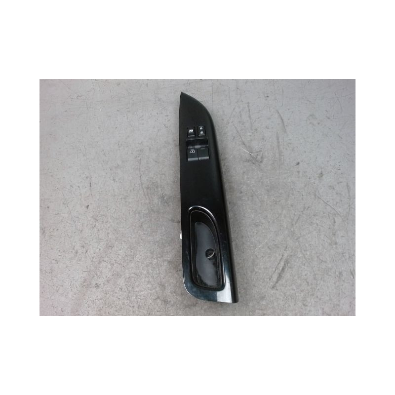 COMMANDE LEVE-GLACE PORTE AVG NISSAN MICRA