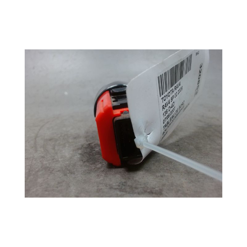 BOUTON DE DEMARRAGE TOYOTA RAV4 2006