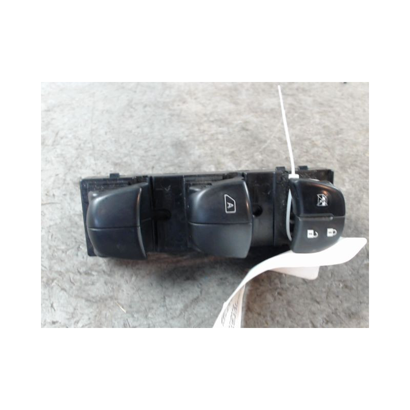 COMMANDE LEVE-GLACE PORTE AVG NISSAN PULSAR