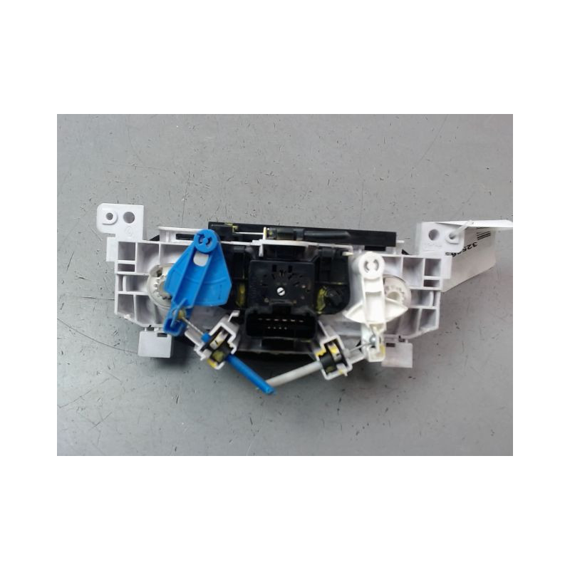 COMMANDE DE CHAUFFAGE DACIA SANDERO I 2008-2012