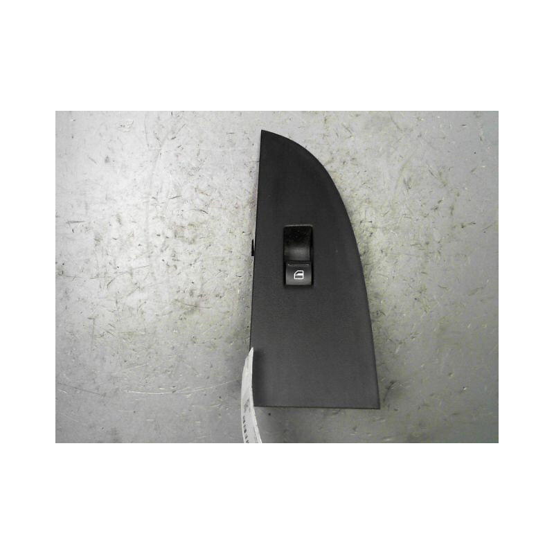 COMMANDE LEVE-GLACE PORTE AVD SEAT LEON