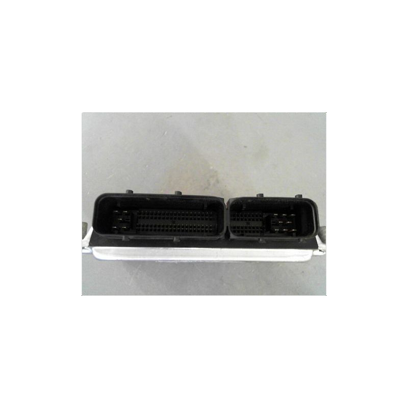CALCULATEUR MOTEUR SKODA FABIA II 07-10