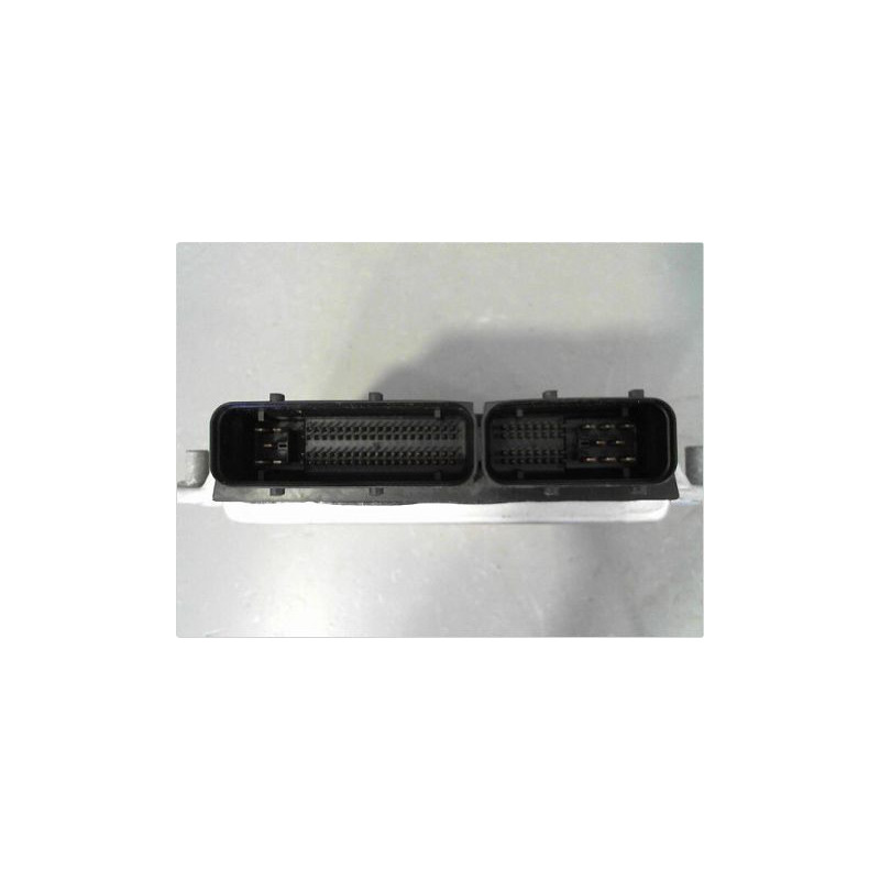 CALCULATEUR MOTEUR SKODA FABIA COMBI 2004-