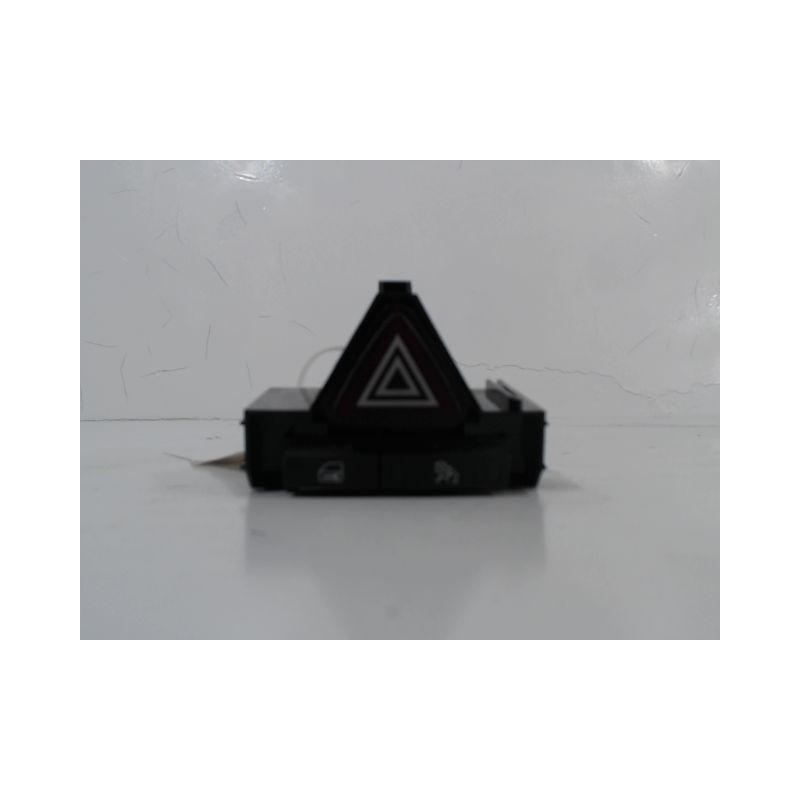BOUTON DE WARNING OPEL CORSA 2010-