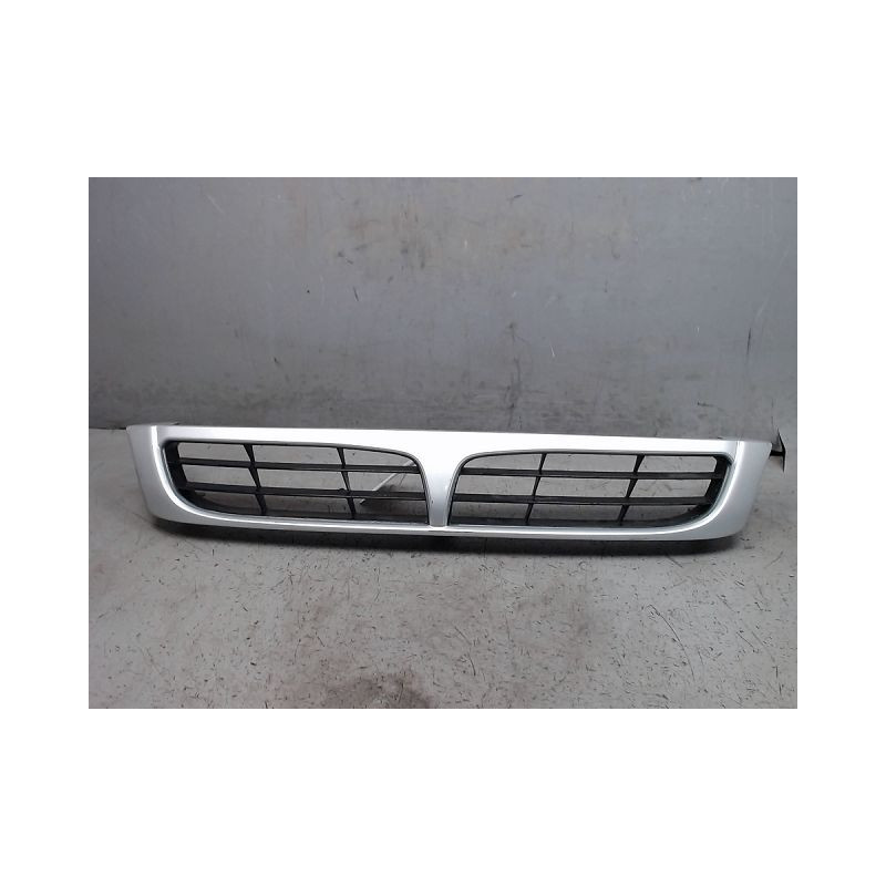CALANDRE TOYOTA CARINA E 92-97