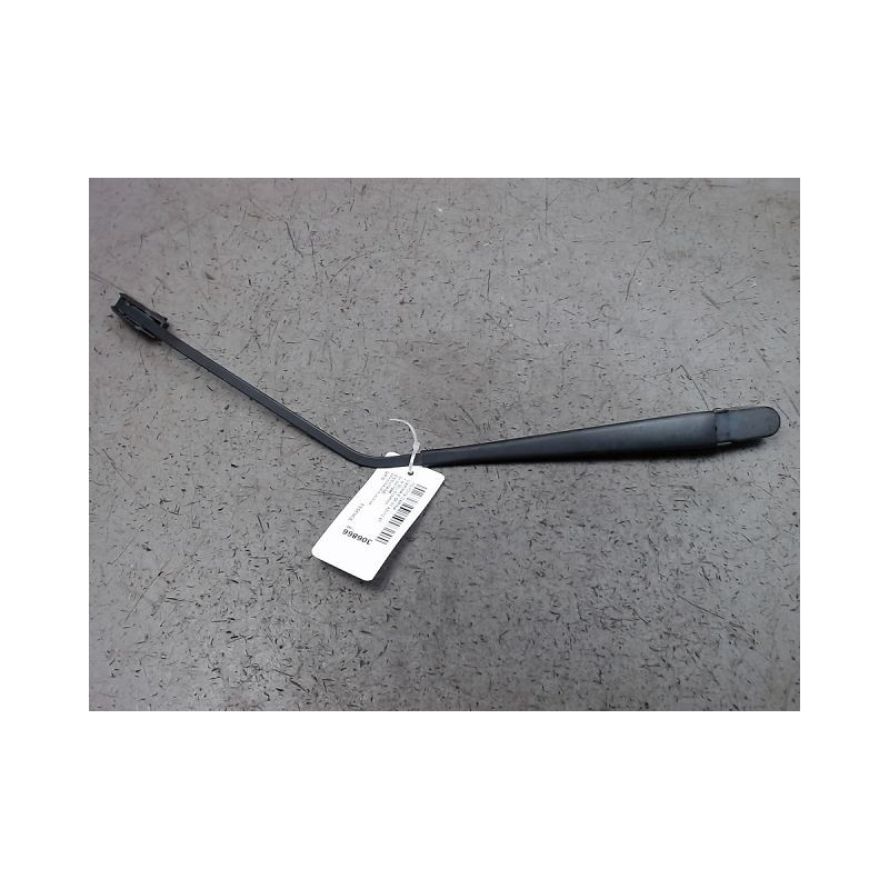 BRAS ESSUIE-GLACE ARRIERE TOYOTA CARINA E 92-97