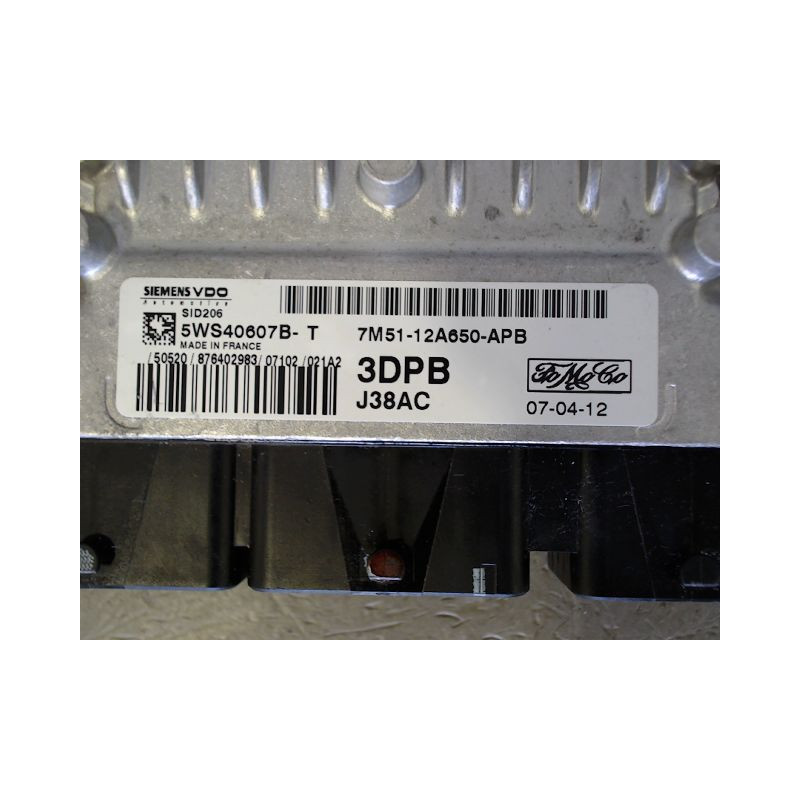 CALCULATEUR MOTEUR FORD FOCUS