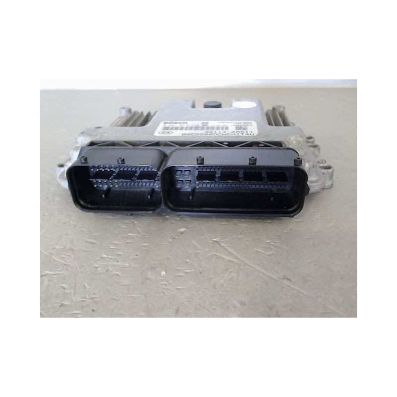 CALCULATEUR MOTEUR KIA CEE-D