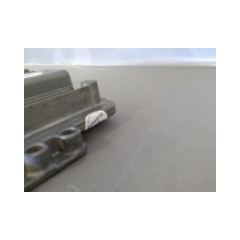 CALCULATEUR MOTEUR KIA CEE-D
