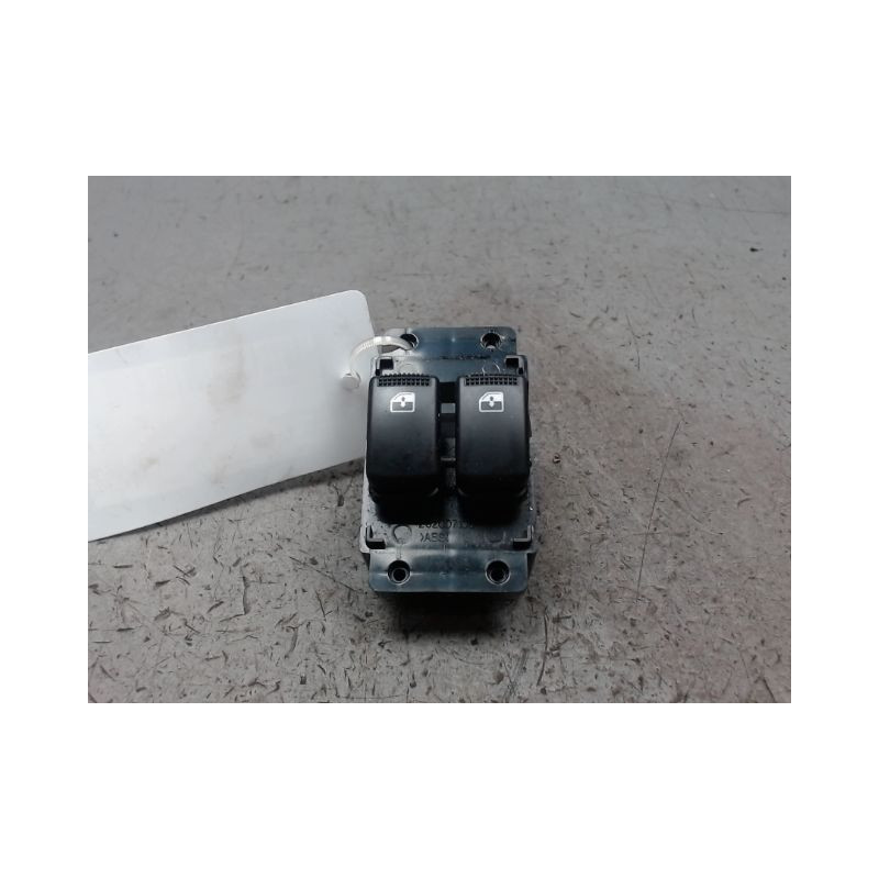 COMMANDE LEVE-GLACE PORTE AVG HYUNDAI I10