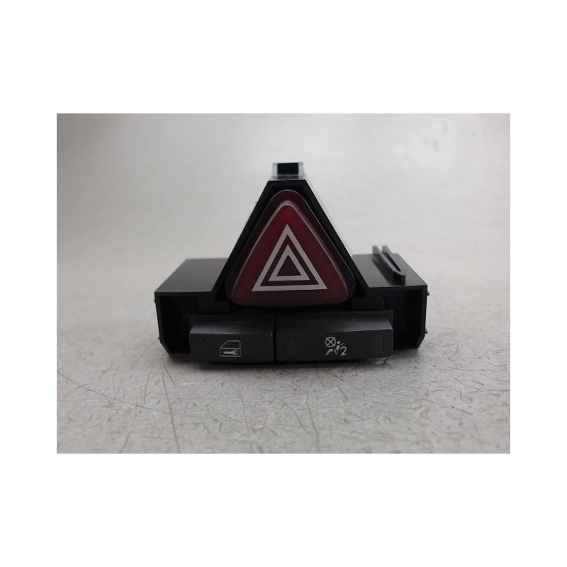 BOUTON DE WARNING OPEL CORSA