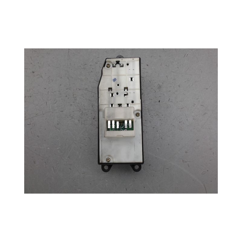 COMMANDE LEVE-GLACE PORTE AVG TOYOTA YARIS