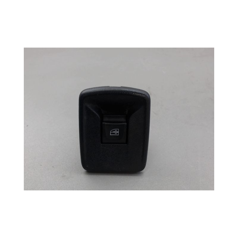 COMMANDE LEVE-GLACE PORTE AVD DACIA SANDERO