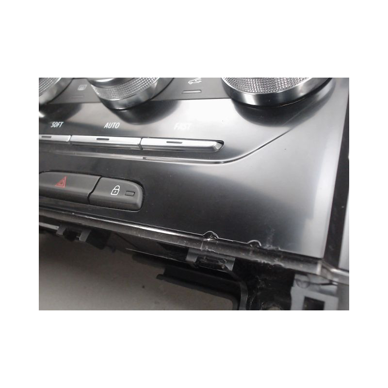 ECRAN GPS RENAULT MEGANE