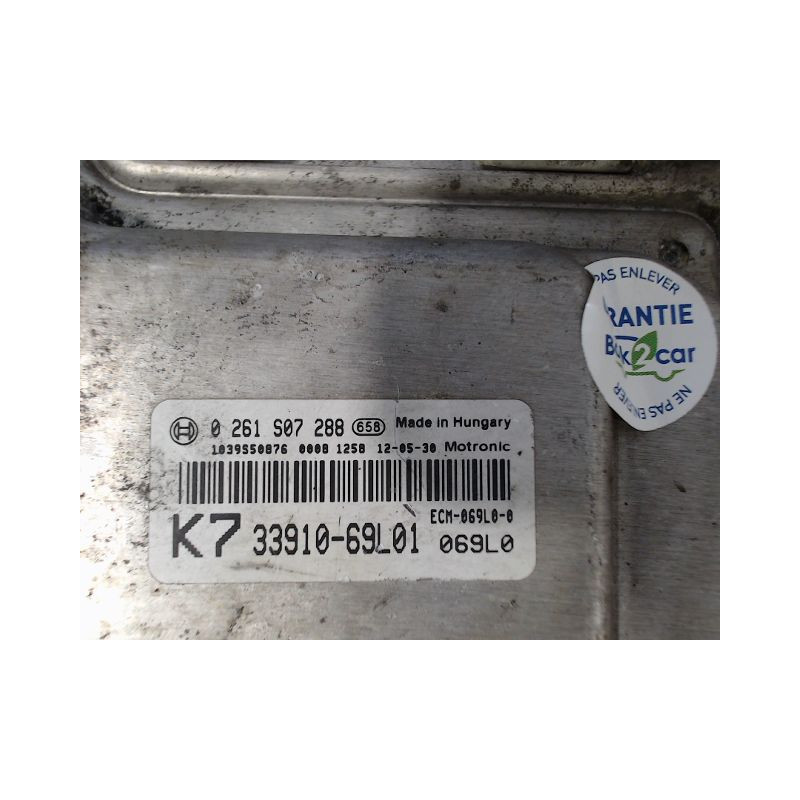 CALCULATEUR MOTEUR SUZUKI SWIFT
