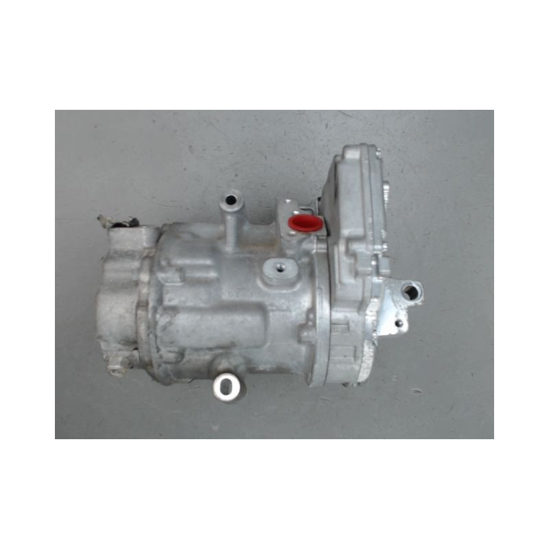 COMPRESSEUR AIR CONDITIONNE RENAULT CLIO