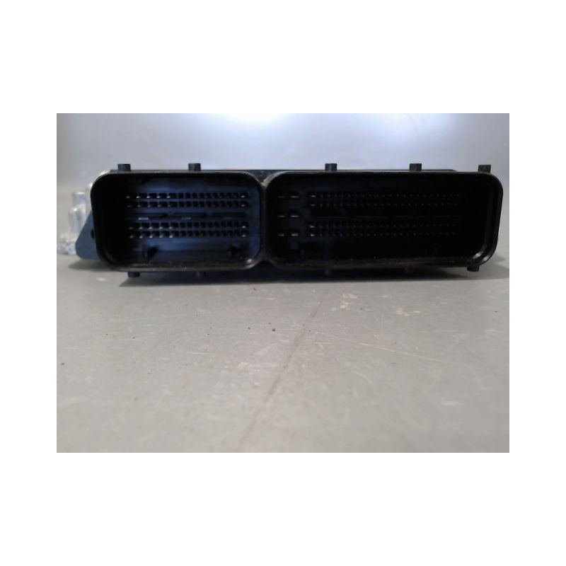 CALCULATEUR MOTEUR SKODA YETI