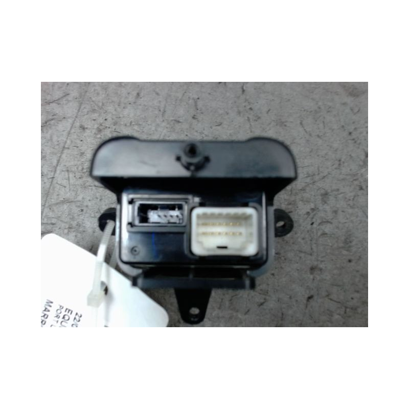 PORT USB/AUX KIA CARENS