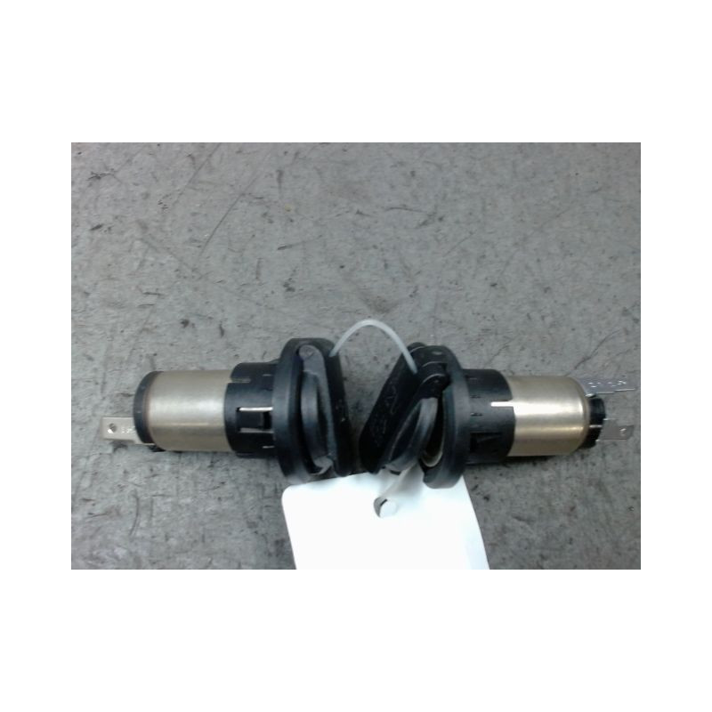 PRISE 12V AV KIA CARENS
