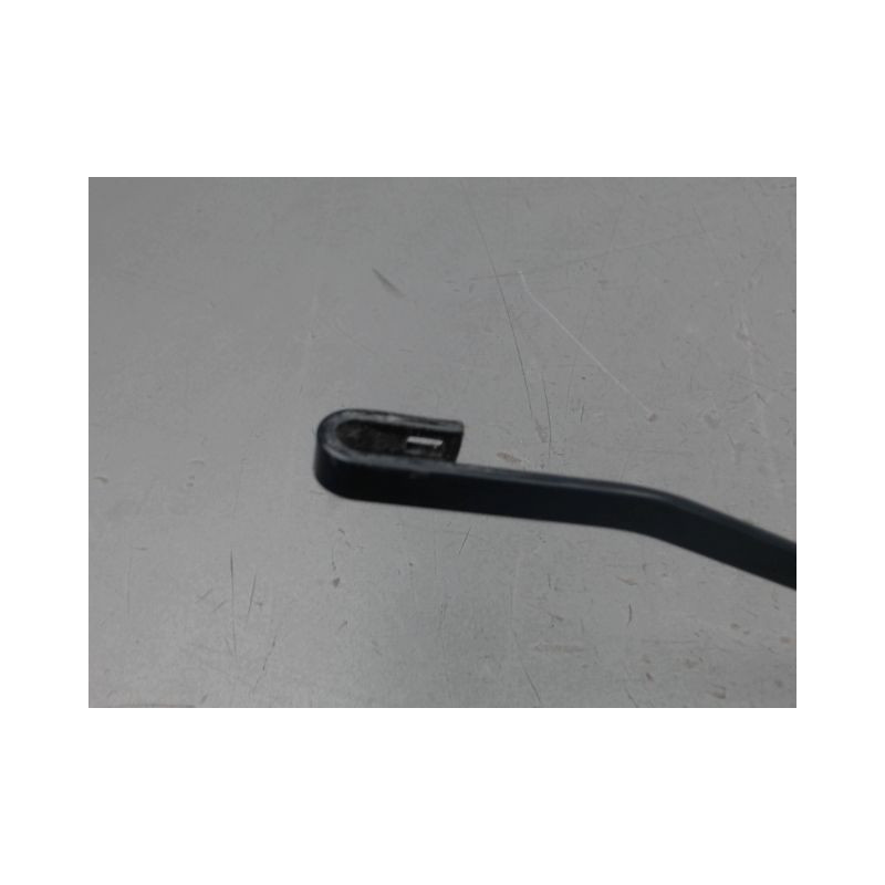 BRAS ESSUIE-GLACE AVANT DROIT TOYOTA YARIS CRO