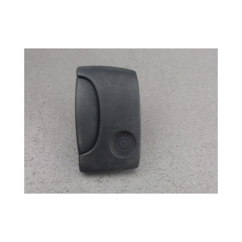 POIGNEE EXTERIEURE PORTE COULISSANTE DROIT RENAULT KANGOO