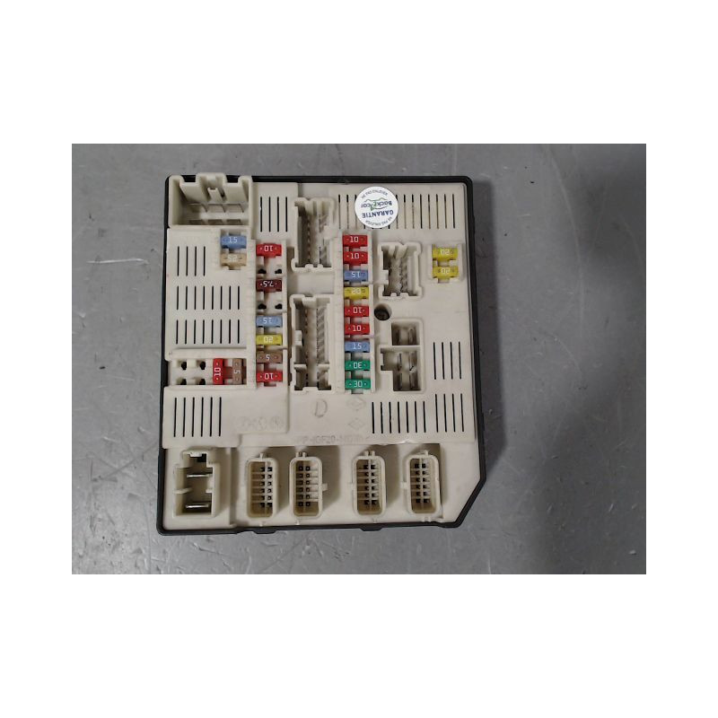 BOITE A FUSIBLES RENAULT LAGUNA III 2007-