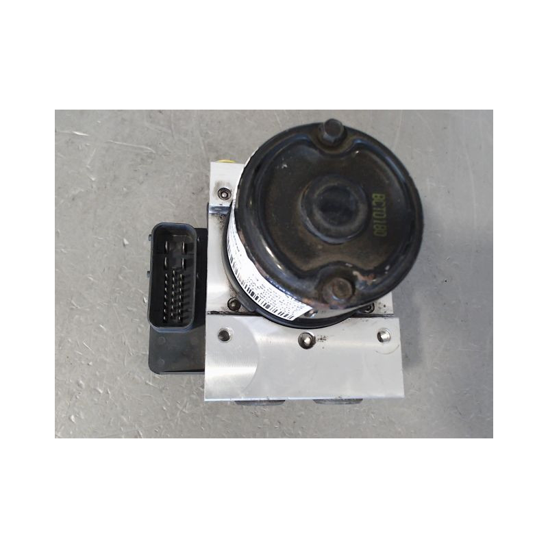 UNITE HYDRAULIQUE ABS HYUNDAI TUCSON -04